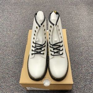 Dr Martens ( Men and Women ) Brand New
